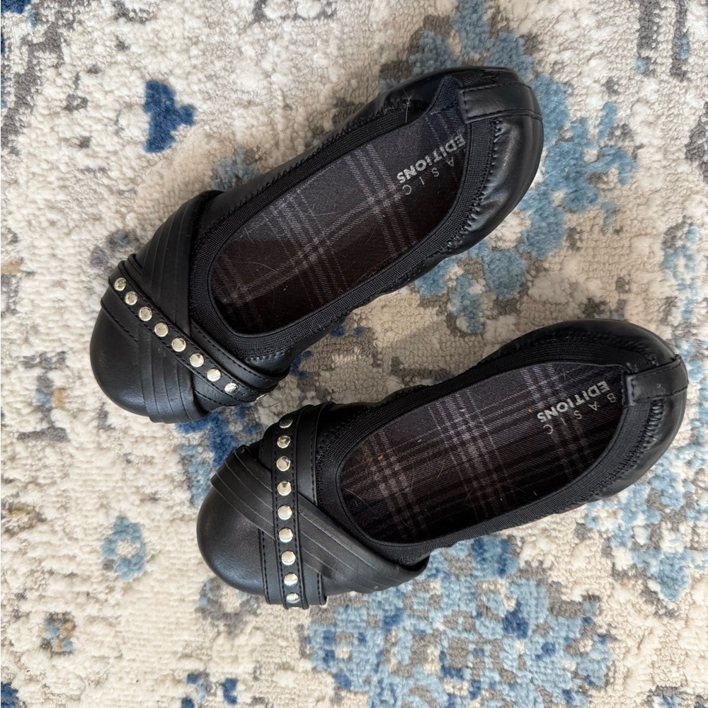 Basic Editions Black Flats with Stud Accents
